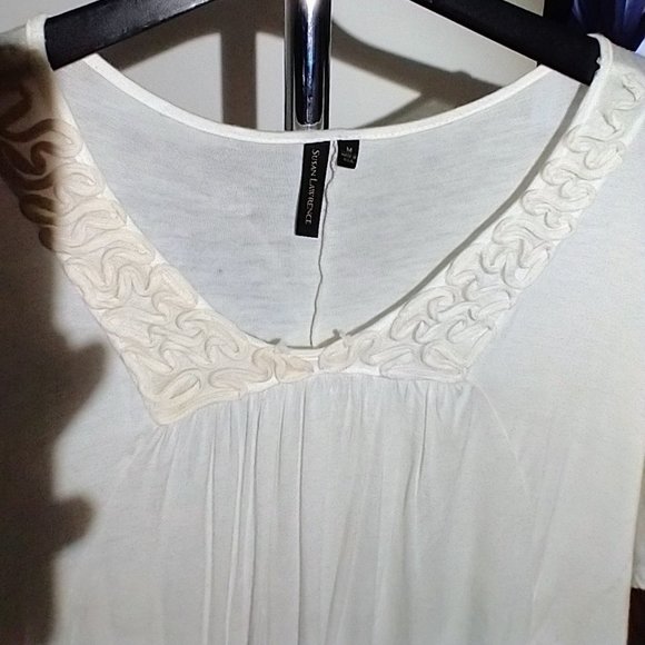 Boho Top with Batwing Sleeves - Picture 2 of 3